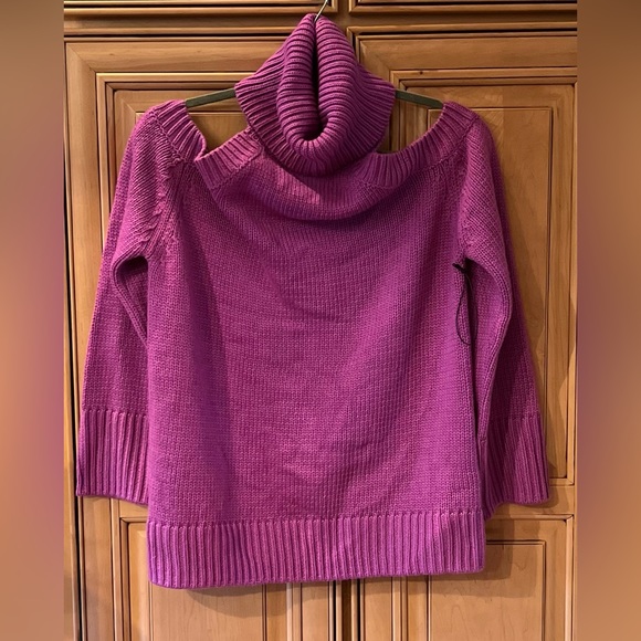 NWOT Revolve Lovers + Friends Turin Backless Turtleneck Sweater - Picture 5 of 11